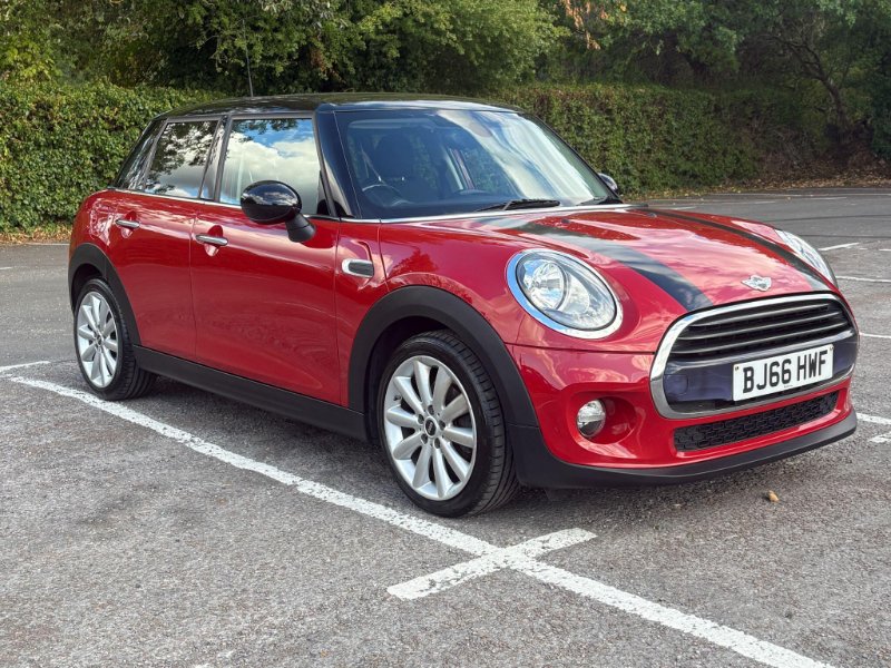 2016 MINI Hatch